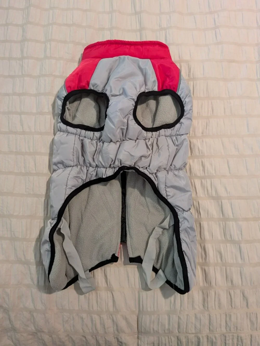 Pink & Black Dog Puffer Jacket – Size XL 🩷🖤
